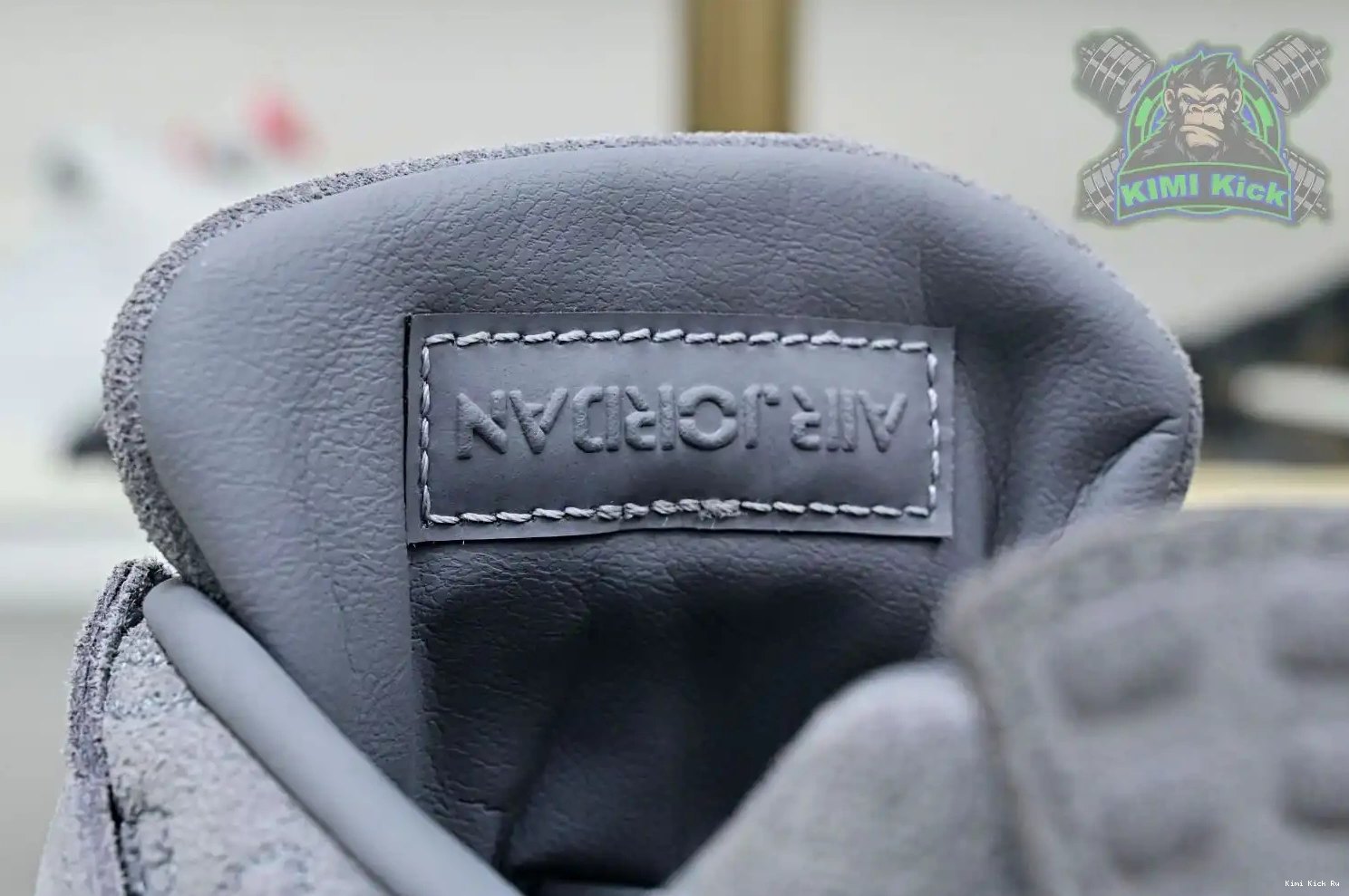 Kimikick Jordan 4 retro kaws Air Jordan 0711